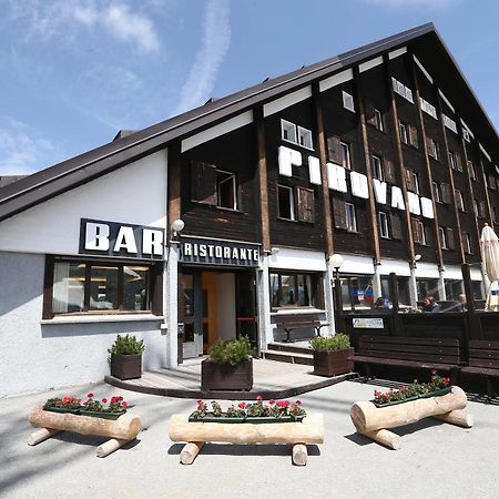 Albergo Quarto Pirovano Passo Stelvio Exteriör bild
