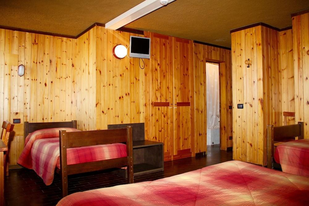 Albergo Quarto Pirovano Passo Stelvio Exteriör bild