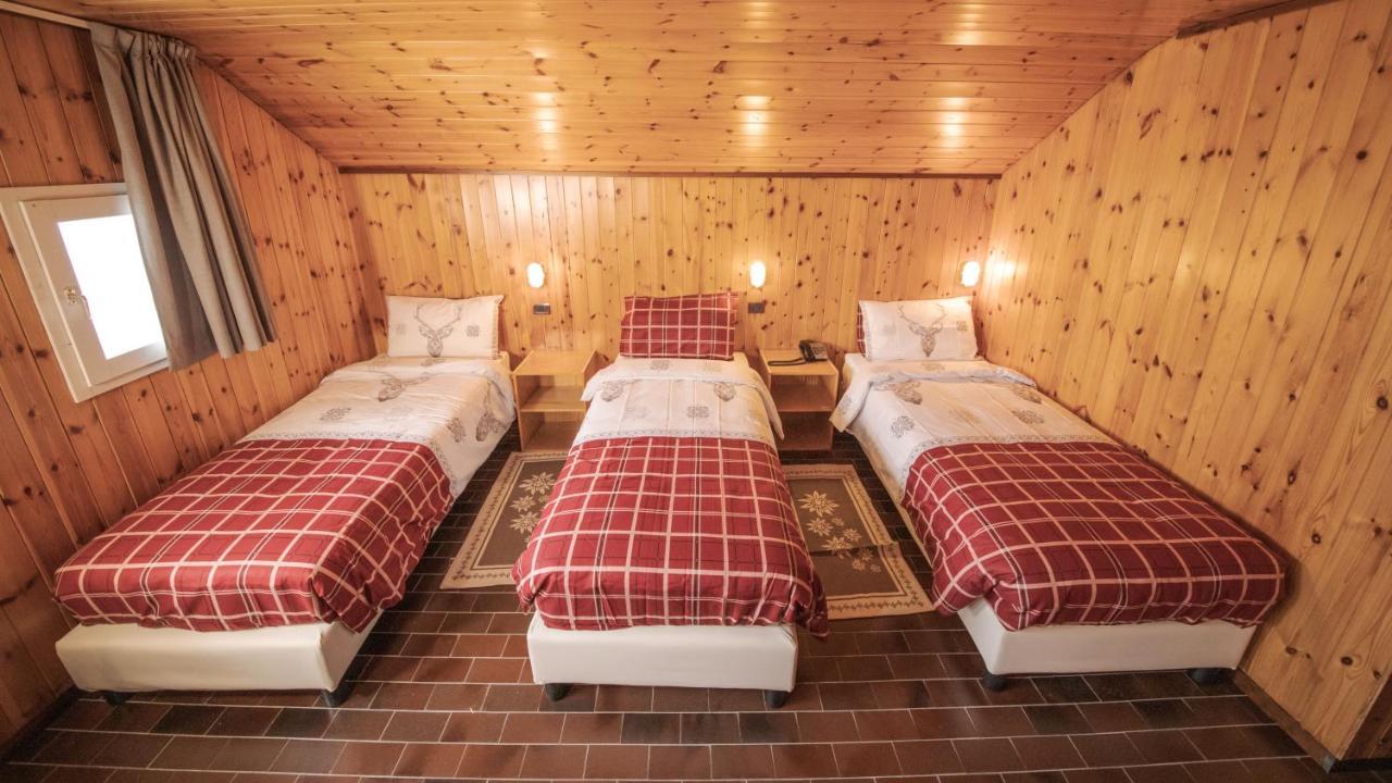 Albergo Quarto Pirovano Passo Stelvio Exteriör bild