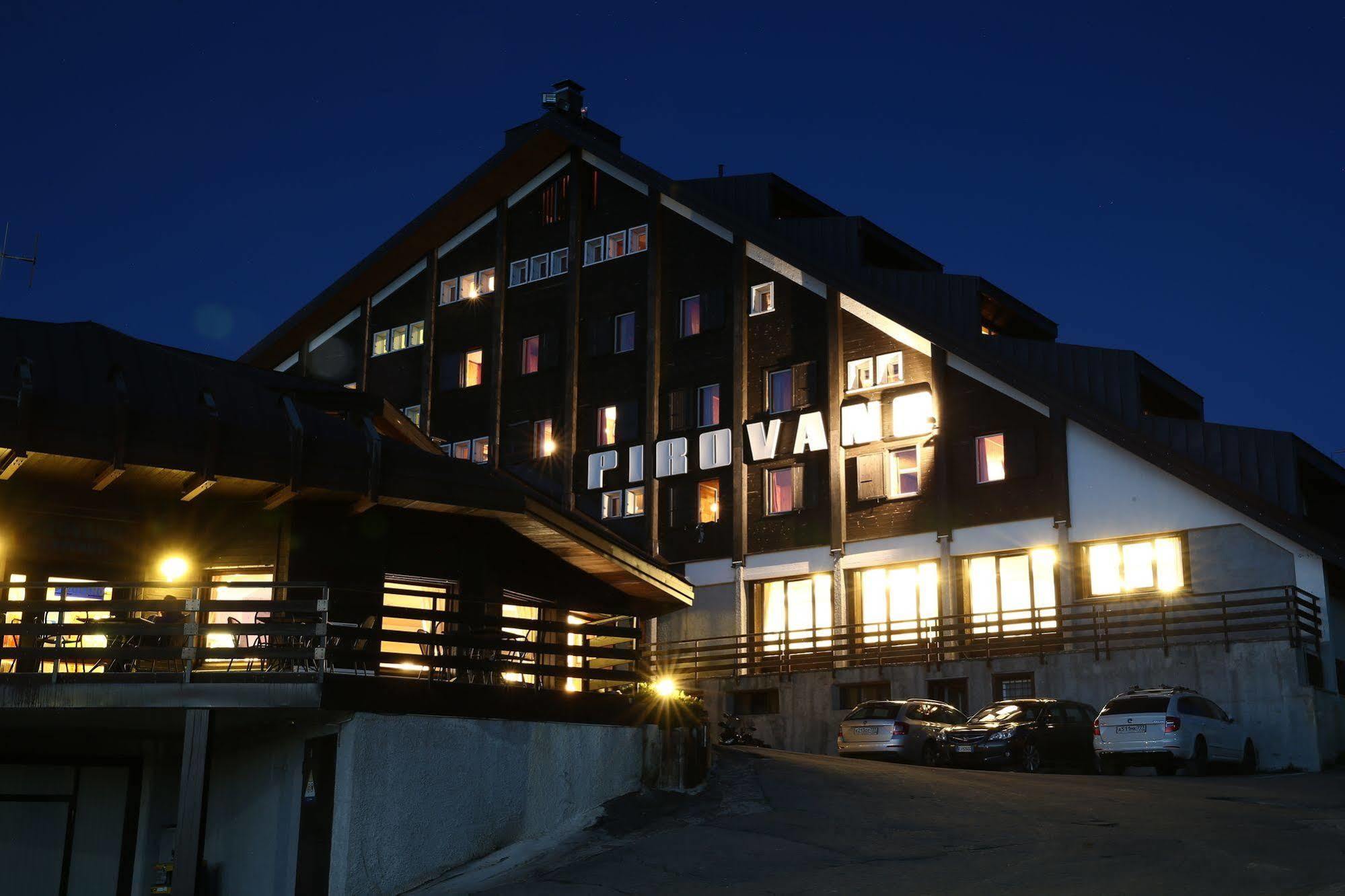 Albergo Quarto Pirovano Passo Stelvio Exteriör bild